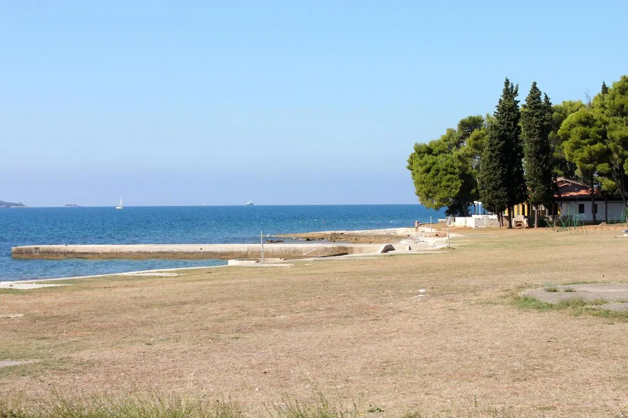 Family Friendly Apartments With A Swimming Pool Fazana - 19595
