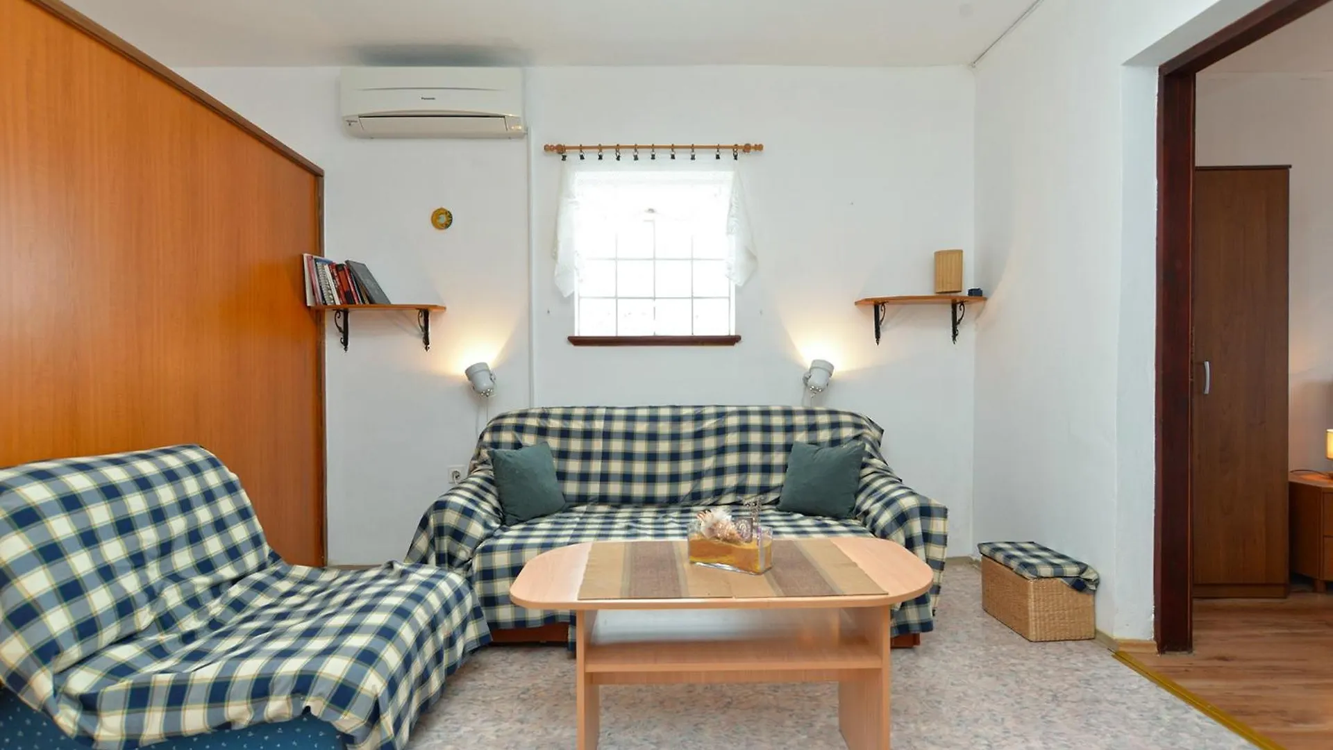 Family Friendly Apartments With A Swimming Pool Fazana - 19595